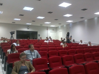 “Xiitas” não comparecem à 3ª reunião da 23ª Legislatura da Câmara de Divinópolis para votação de um único Projeto e oito pronunciamentos 2013-02-06 15.45.22